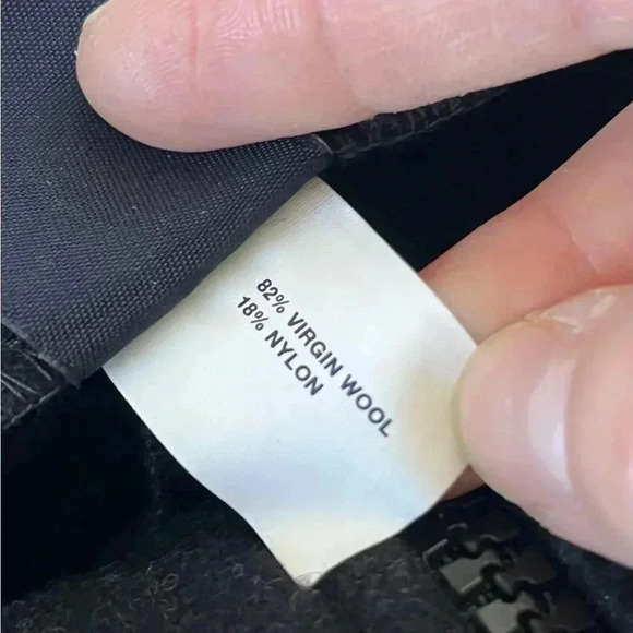 NWOT GAP Virgin Wool Mini Skirt W/ Front Half Zipper SIZE 10 - Picture 7 of 9